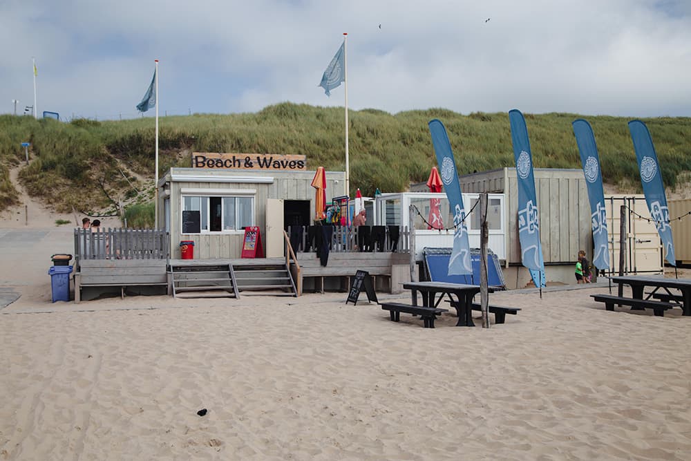 Strandpaviljoen Beach and Waves Egmond aan Zee