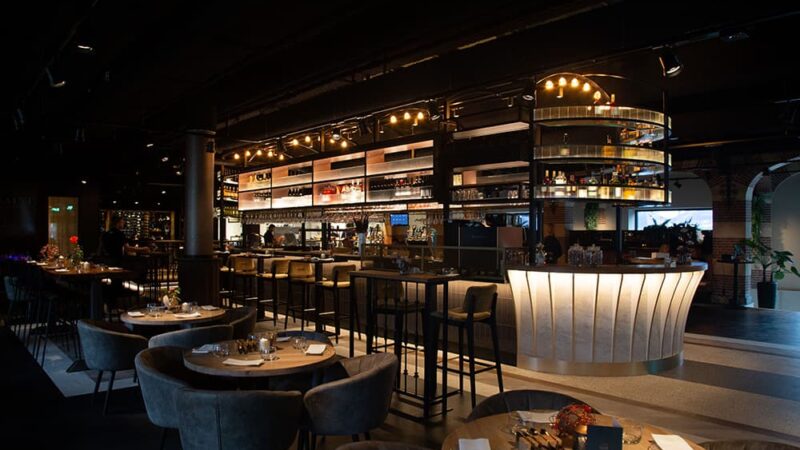 The Saint restaurant bar 800x450