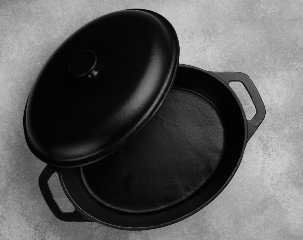 Dutch oven pan