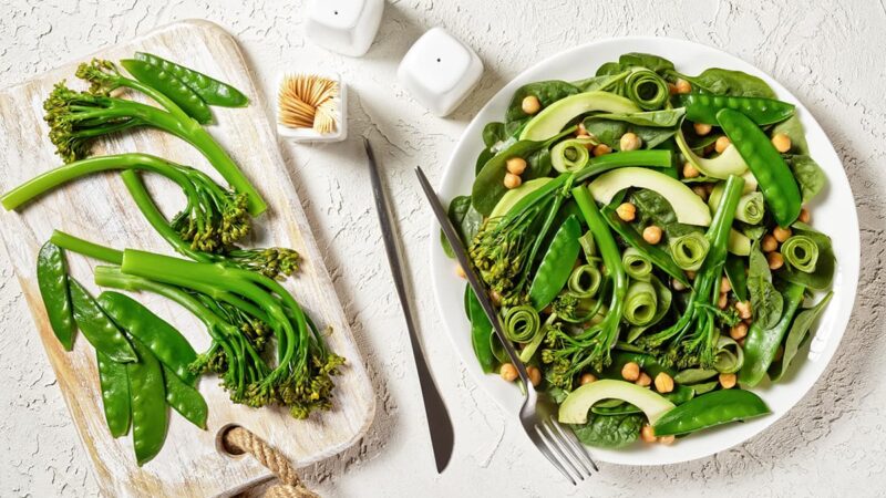 Groene salade met broccoli