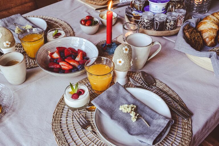 Overnachten in Noord Holland ontbijt De Zuiderstolp 768x512