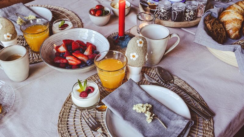 Overnachten in Noord Holland ontbijt De Zuiderstolp 800x450