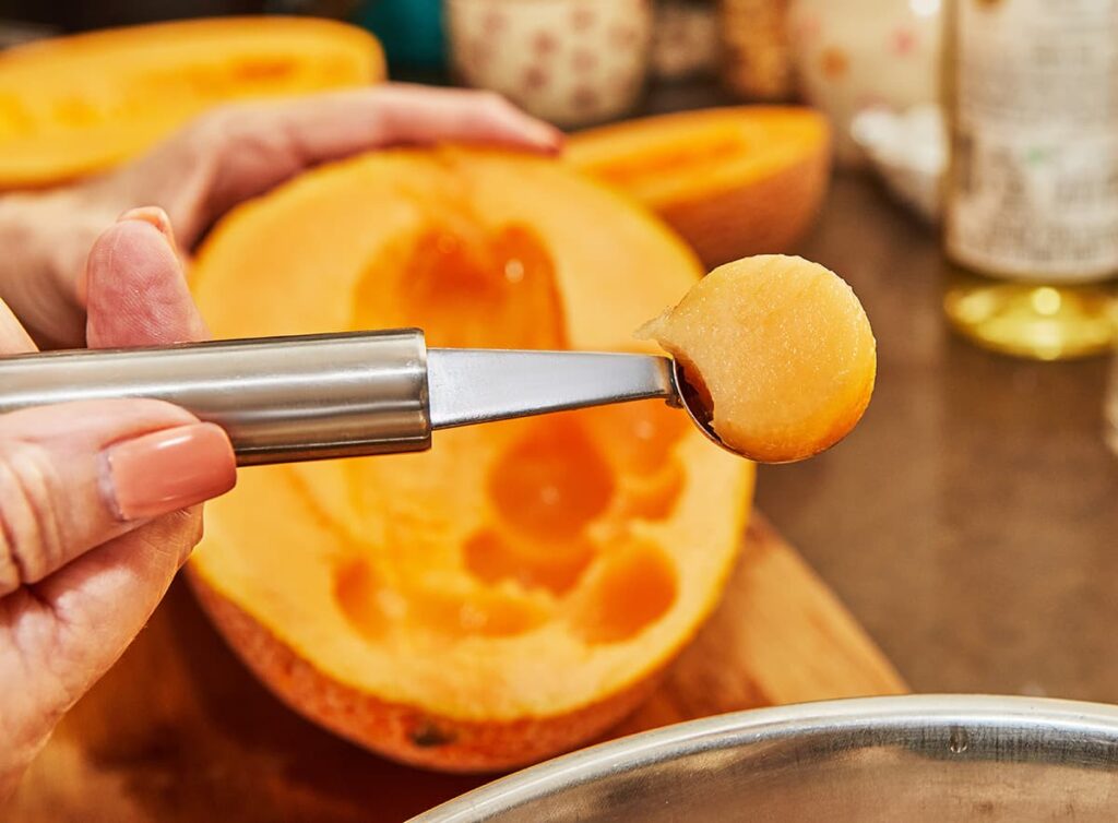 Parisienne snijden van meloen is een basis snijtechnieken voor groenten