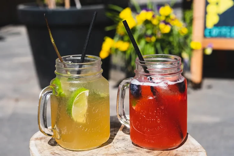 Homemade lemonade 768x512