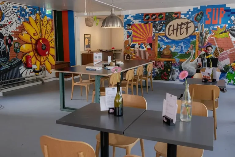 Chef Kids een kookstudio gecombineerd met een koffiebar 768x512