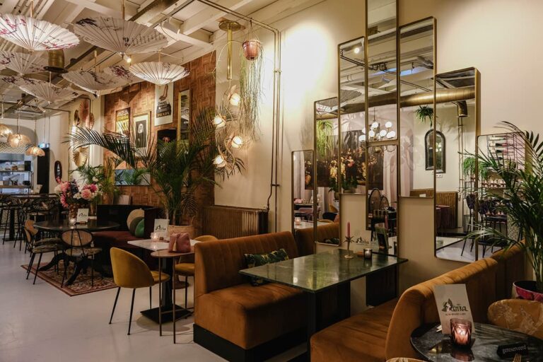 Gezellige inrichting bij Miss Central Alkmaar 768x512