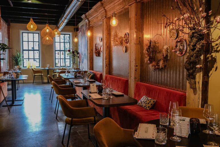 Sfeervol interieur Bistro op 3 Medemblik 768x512