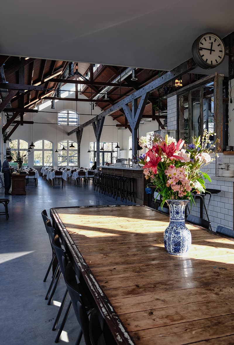 Het cafe gedeelte van de watermeterfabriek